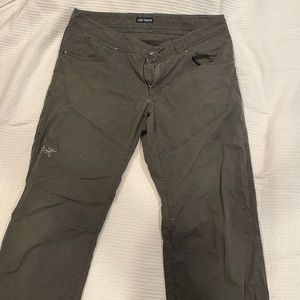 Arc’teryx Outdoor Pants size 34